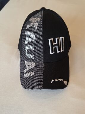 Black & White 'HI' Embroidered Baseball Hat